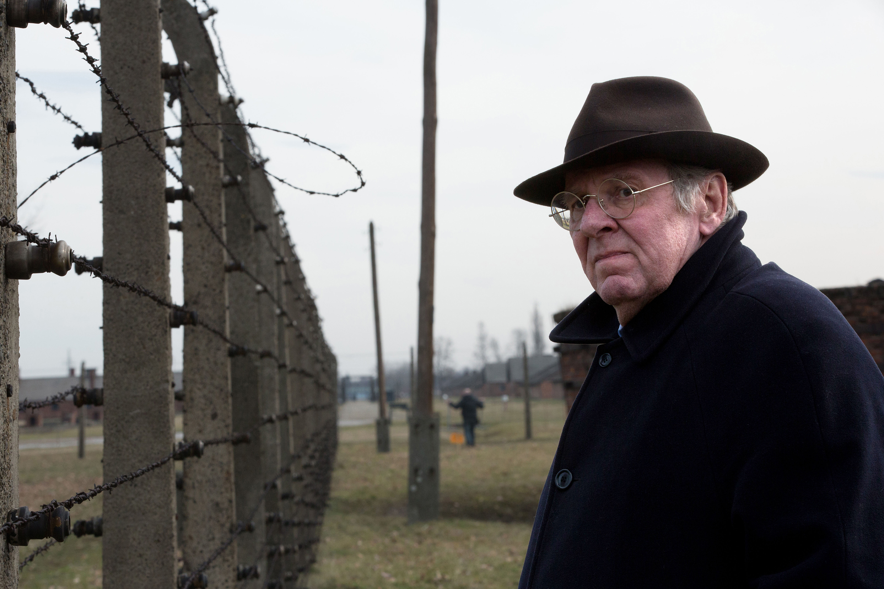 DENIAL, Tom Wilkinson, 2016. Ph: Laurie Sparham  / © Bleecker Street Media /Courtesy Everett